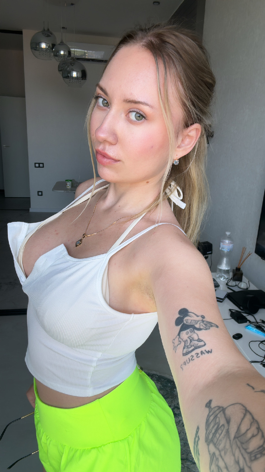 KateV in her underwear in San Luis