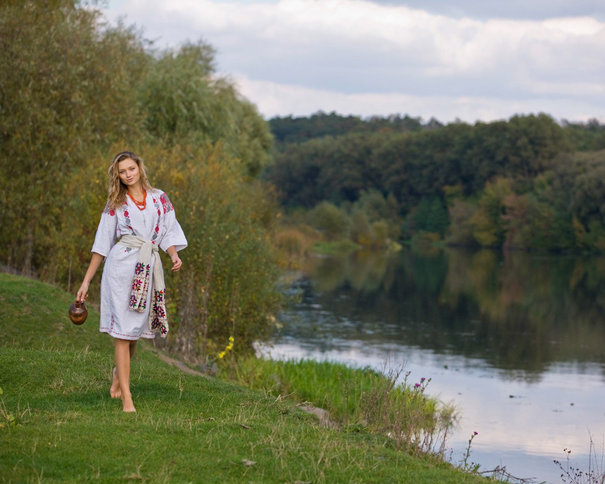 Nude girl Slavic women in San Luis