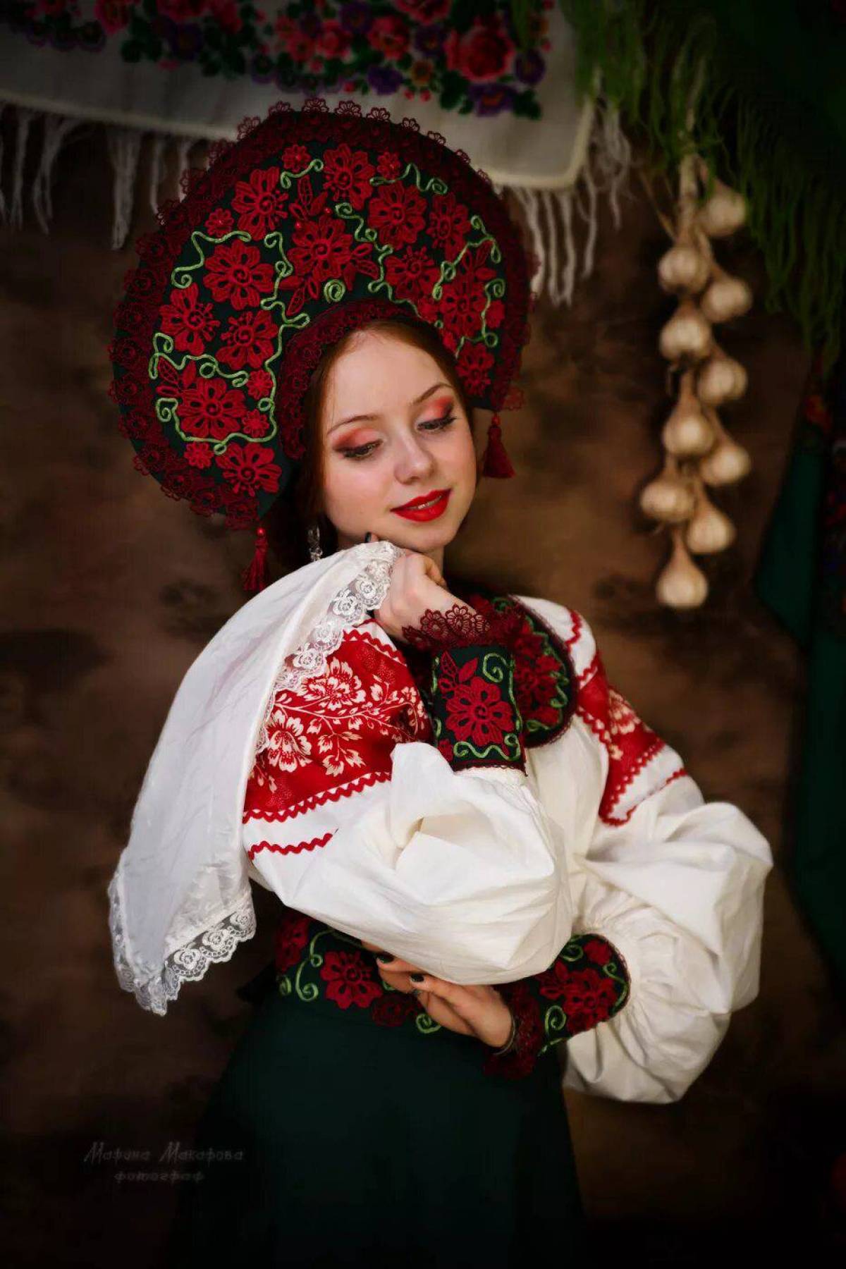 Women in Slavic costumes underwear in San Luis