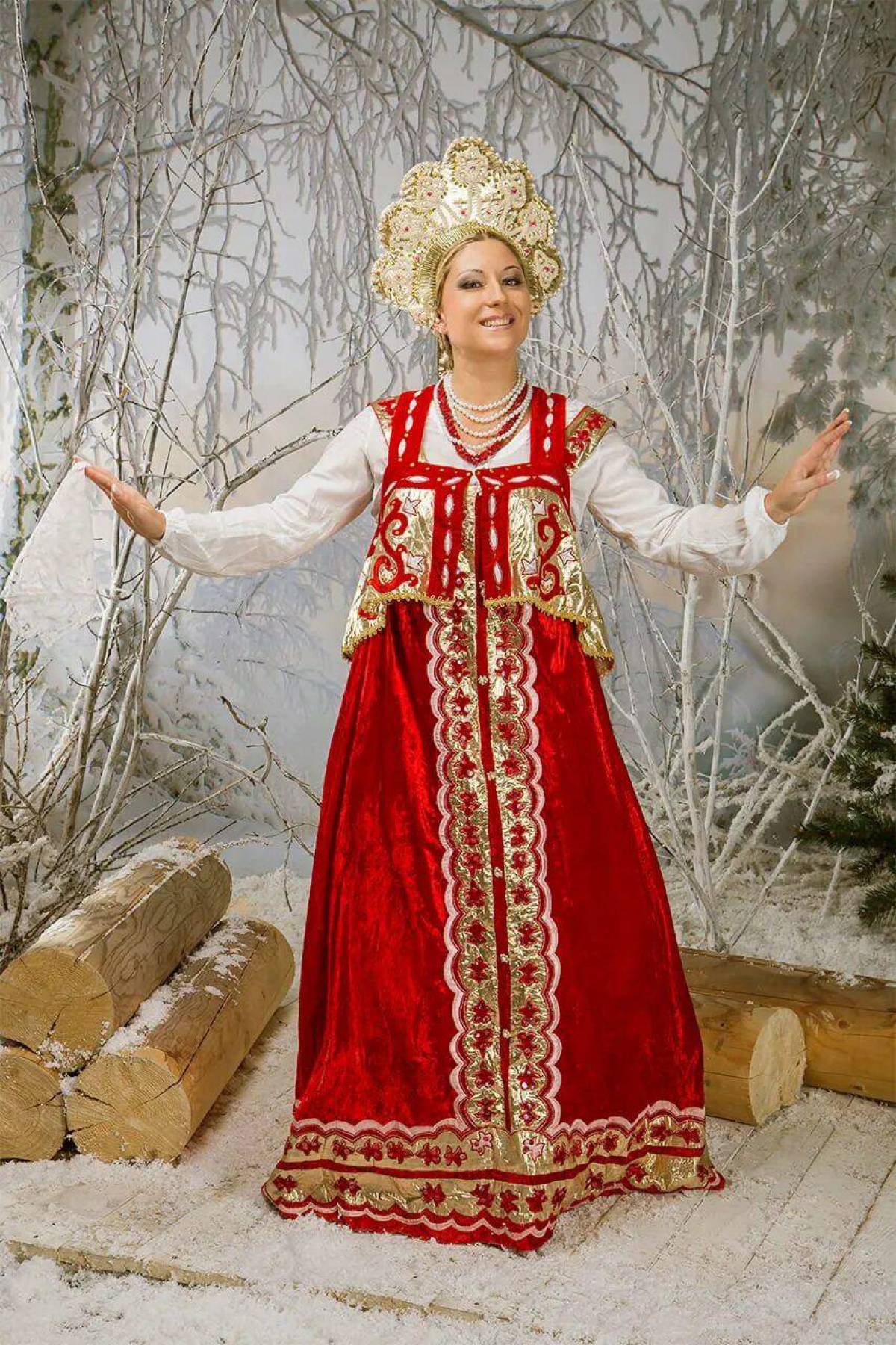 Girls in Slavic costumes in San Luis