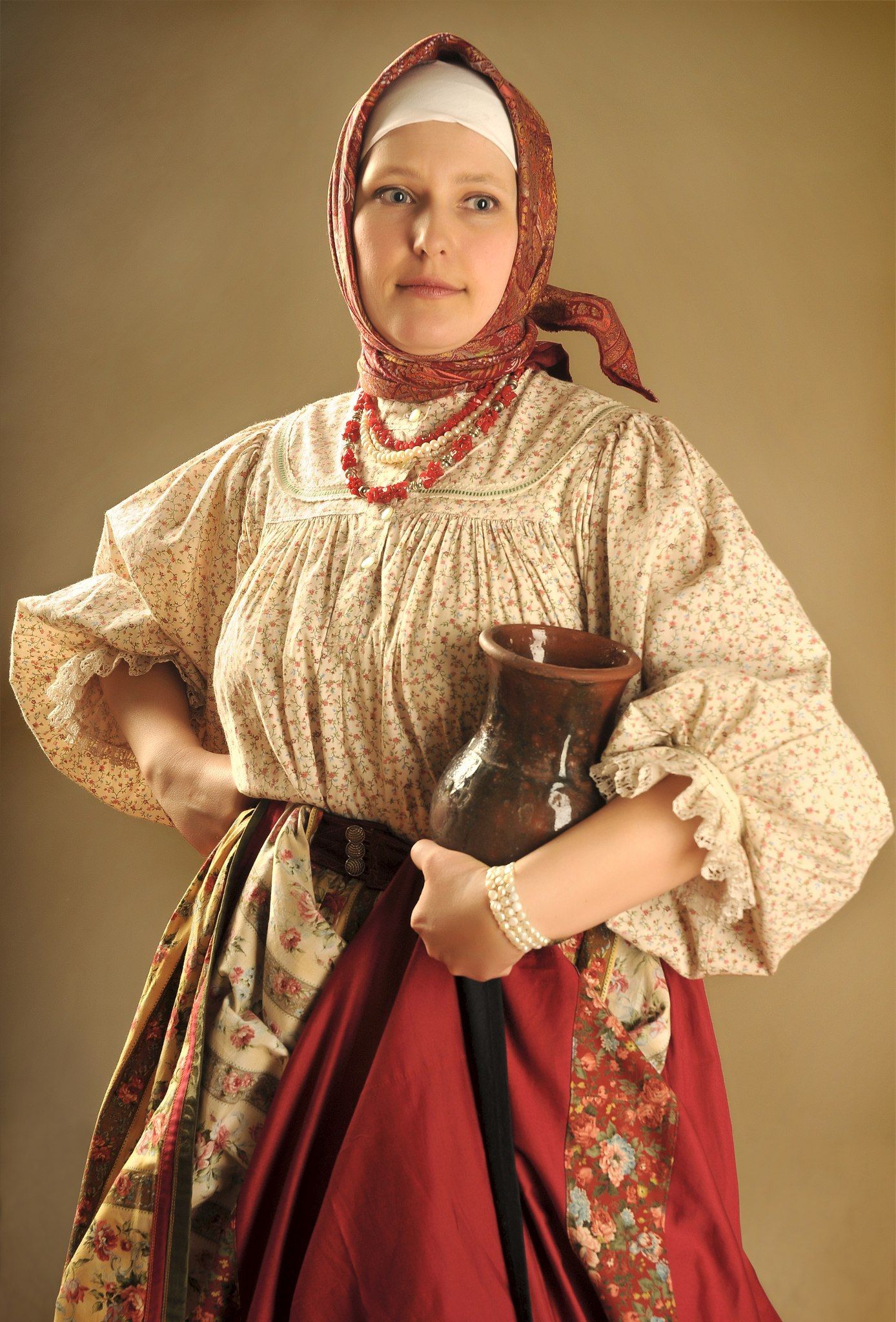 Girls in Slavic costumes in San Luis