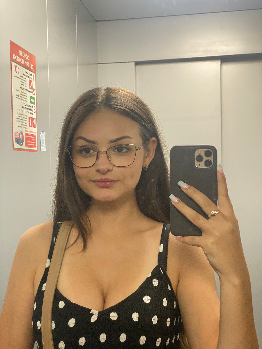 Sexy model Stacy in San Luis